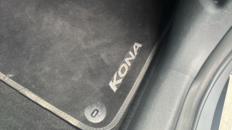 Hyundai KONA 100kW Premium 39kWh 5dr Auto Electric Hatchback